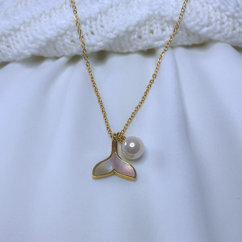 Necklace "Tempting"