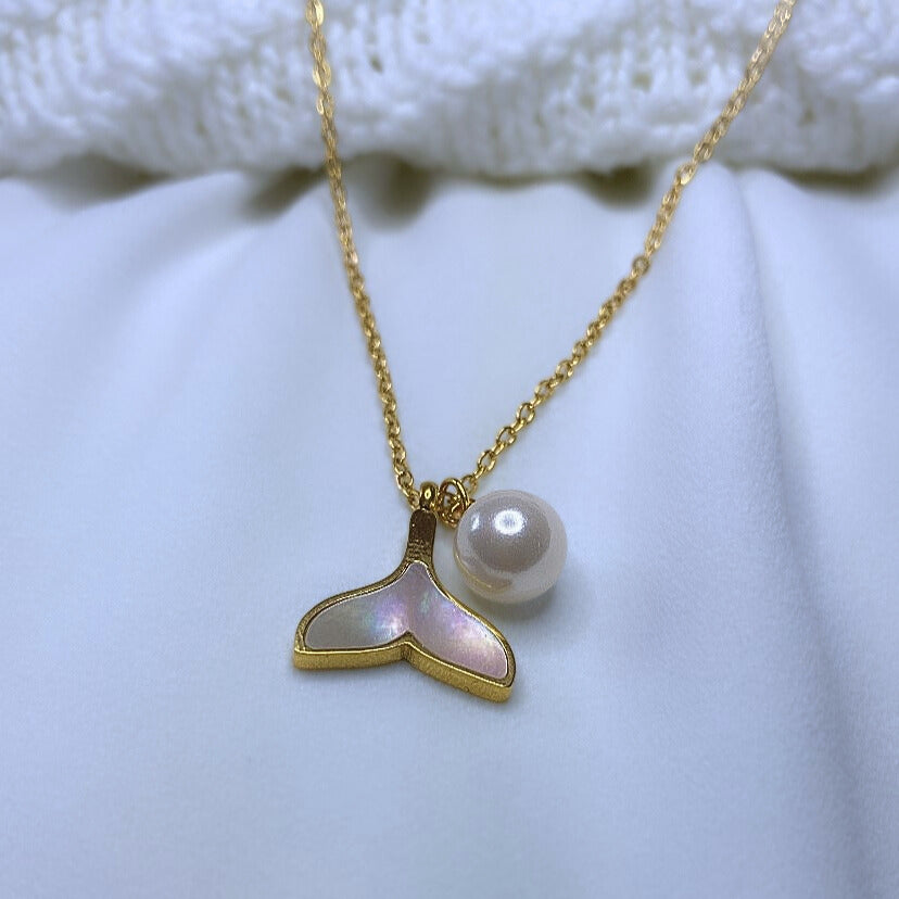 Necklace "Tempting"