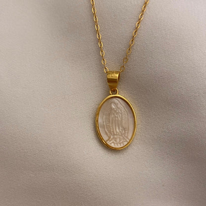 Necklace "Divine"